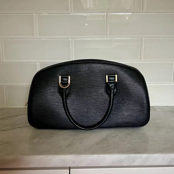 Authentic Louis Vuitton Black Epi Jasmine - Picture 1 of 7